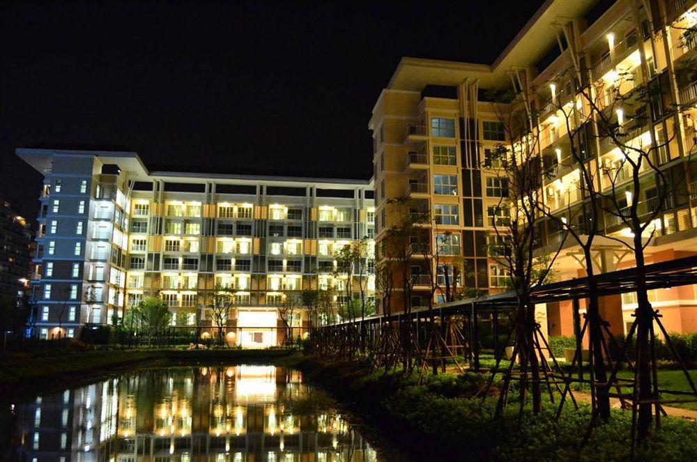 Grow Residences Bangkok Esterno foto
